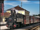 © Harry Pinkerton  <em>Final preparations on Mayrhofen steam train</em>