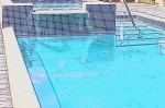 &copy; Peter Robinson&nbsp;&nbsp;<em>Ripples in pool</em>